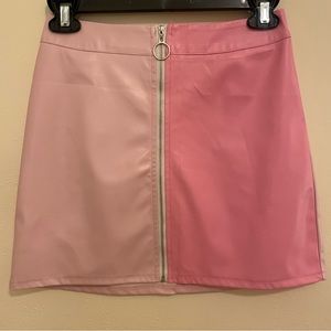 💕 Two-Toned Pink Pleather Skirt